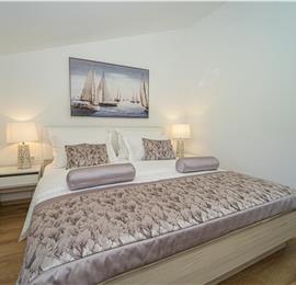 6 Bedroom Beachfront Villa with Heated Pool near Vela Luka on Korcula Island, Sleep 12